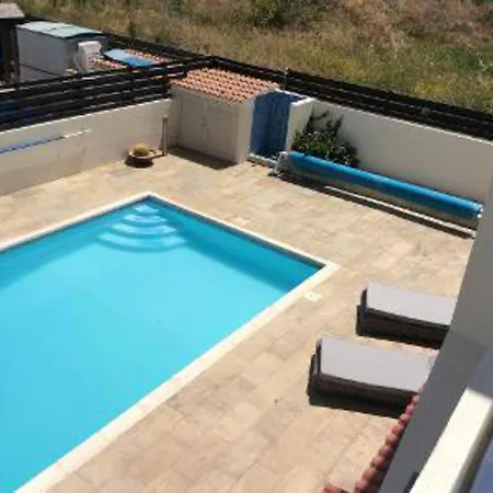 Idyllic 3 Bed With Stunning Views Villa