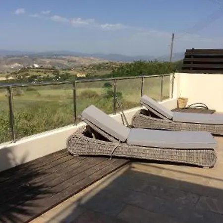 Idyllic 3 Bed With Stunning Views * Paphos