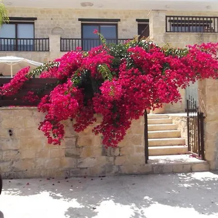 Villa Idyllic 3 Bed With Stunning Views *